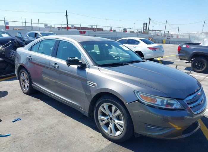 2012 Ford Taurus Sel