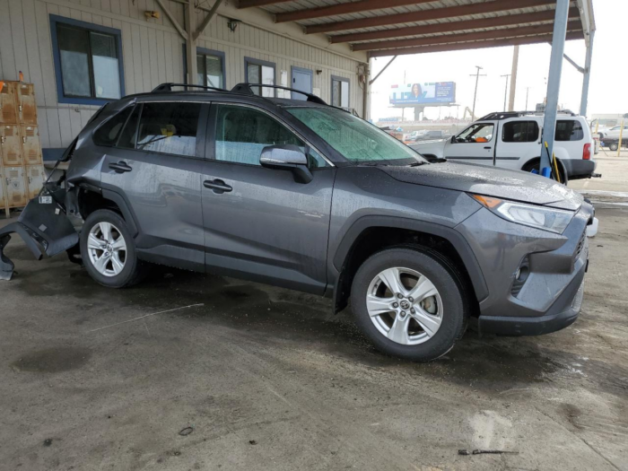 2021 Toyota Rav4 Xle - Image 2