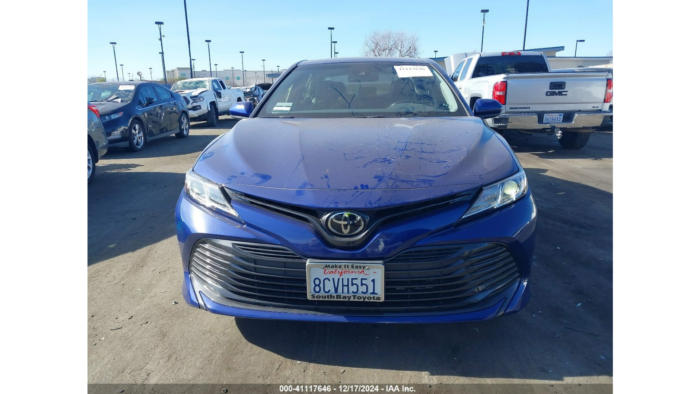 2018 Toyota Camry Le - Image 3