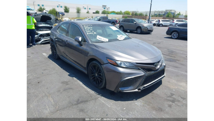 2021 Toyota Camry Xse - Image 3