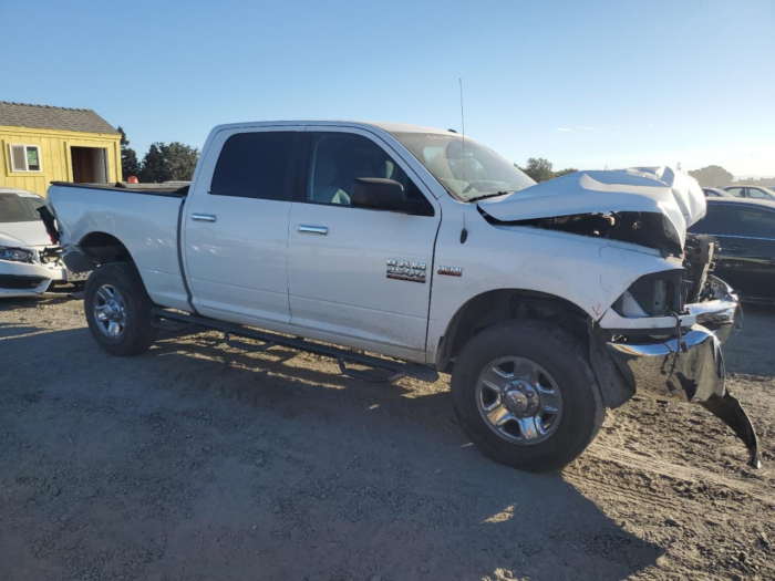 2014 Dodge Ram 2500 SLT - Image 3