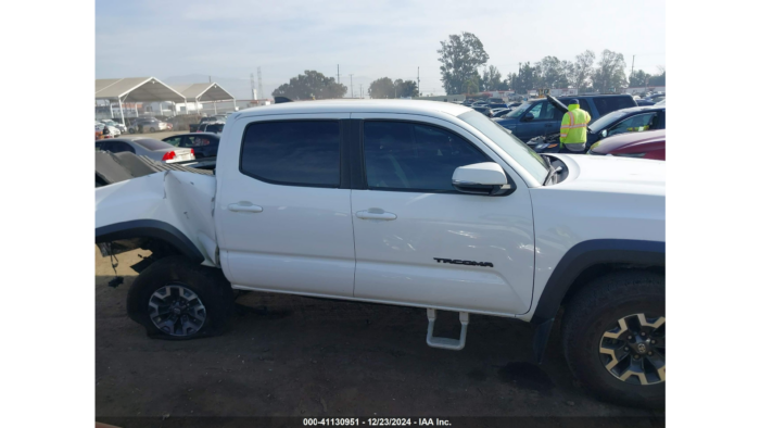 2021 Toyota Tacoma - Image 4