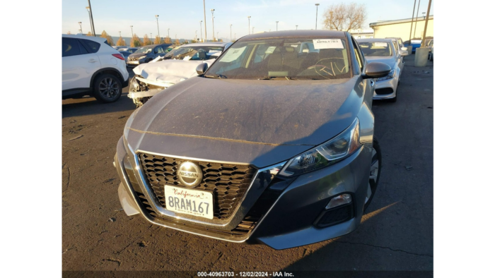 2020 Nissan Altima S - Image 2