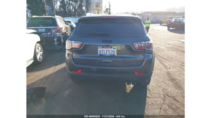 2021 Jeep Compass - Image 5