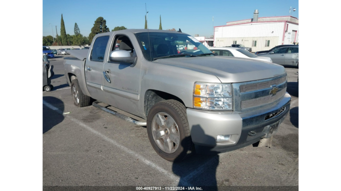 2009 Chevrolet Silverado 1500 - Image 2