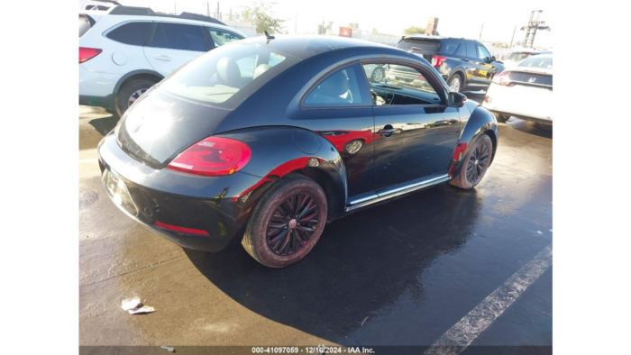 2012 Volkswagen Beetle - Image 3