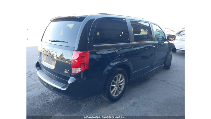 2018 Dodge Grand Caravan Sxt - Image 2