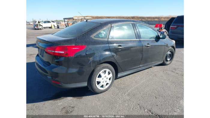 2016 Ford Focus S - Image 4