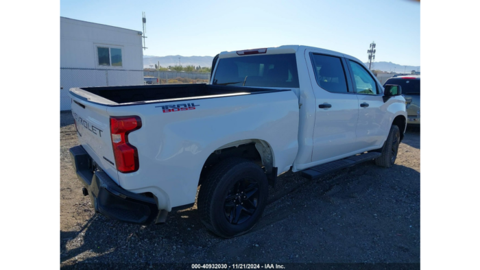 2022 Chevrolet Silverado 1500 - Image 4