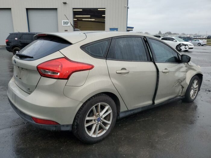 2016 Ford Focus Se - Image 3