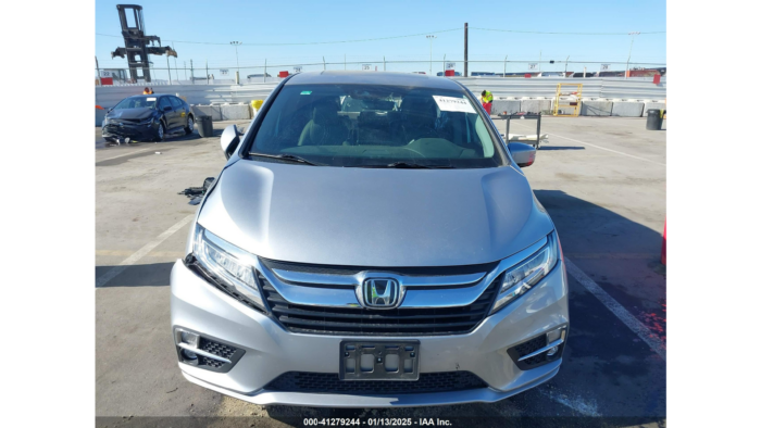 2019 Honda Odyssey Elite - Image 2