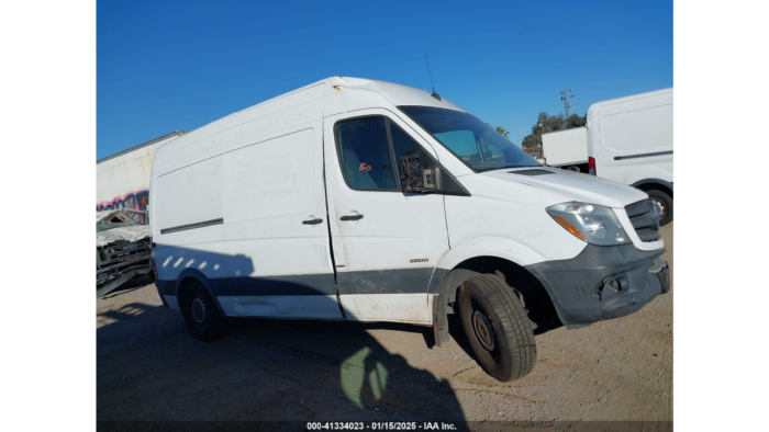 2015 Mercedes-Benz Sprinter 2500 - Image 4