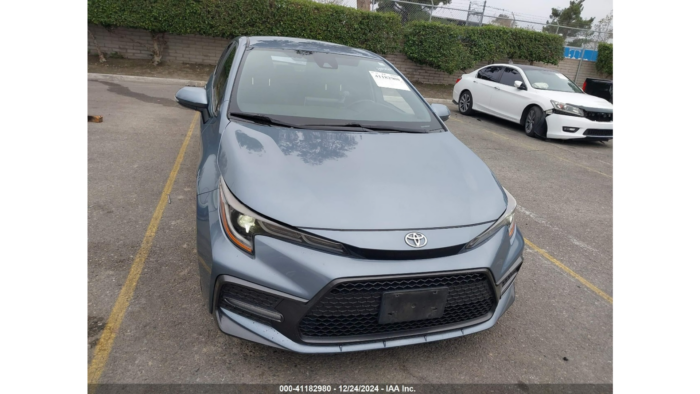 2020 Toyota Corolla Se - Image 2