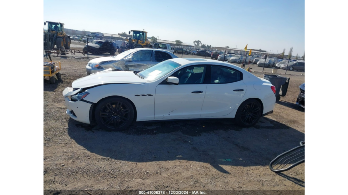 2014 Maserati Ghibli - Image 2