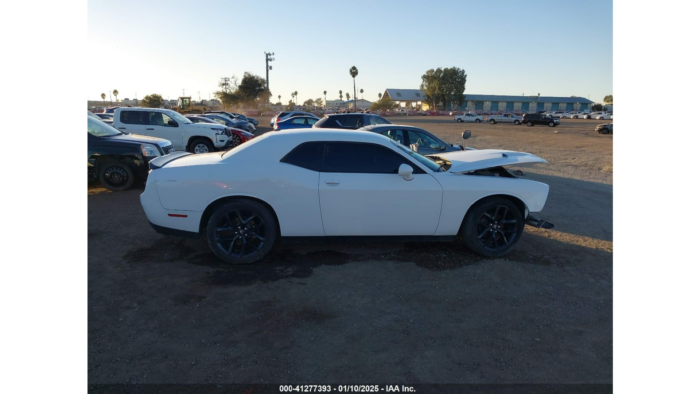 2020 Dodge Challenger Sxt - Image 3