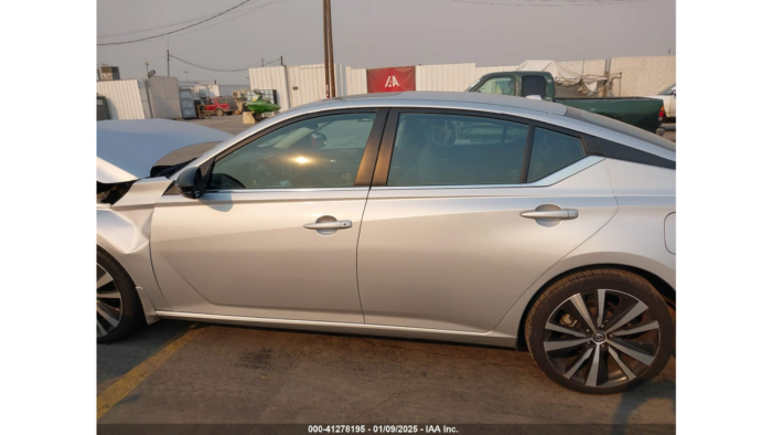 2021 Nissan Altima - Imagen 4