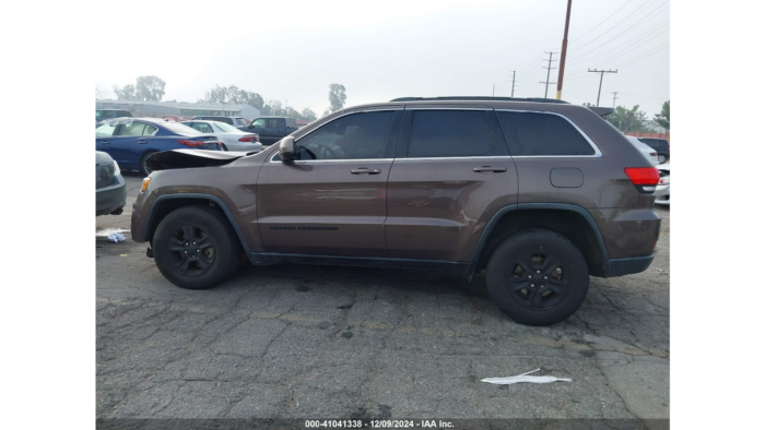 2017 Jeep Grand Cherokee Laredo - Imagen 2