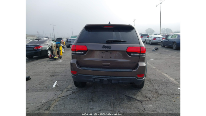 2017 Jeep Grand Cherokee Laredo - Imagen 4