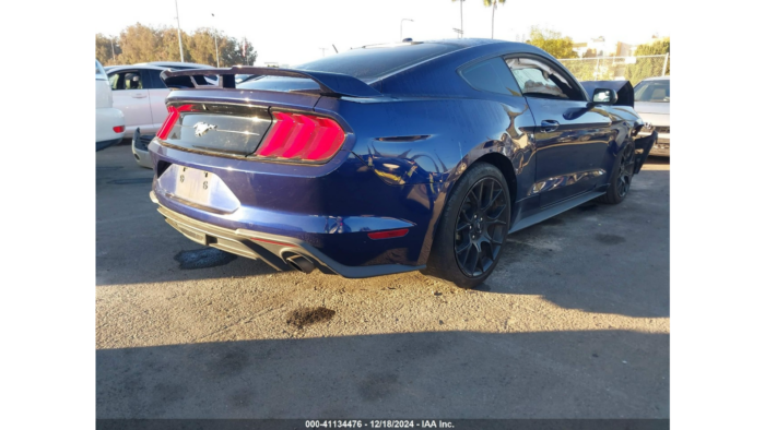 2019 Ford Mustang - Image 4