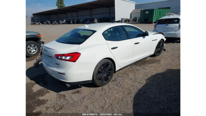 2014 Maserati Ghibli - Image 3